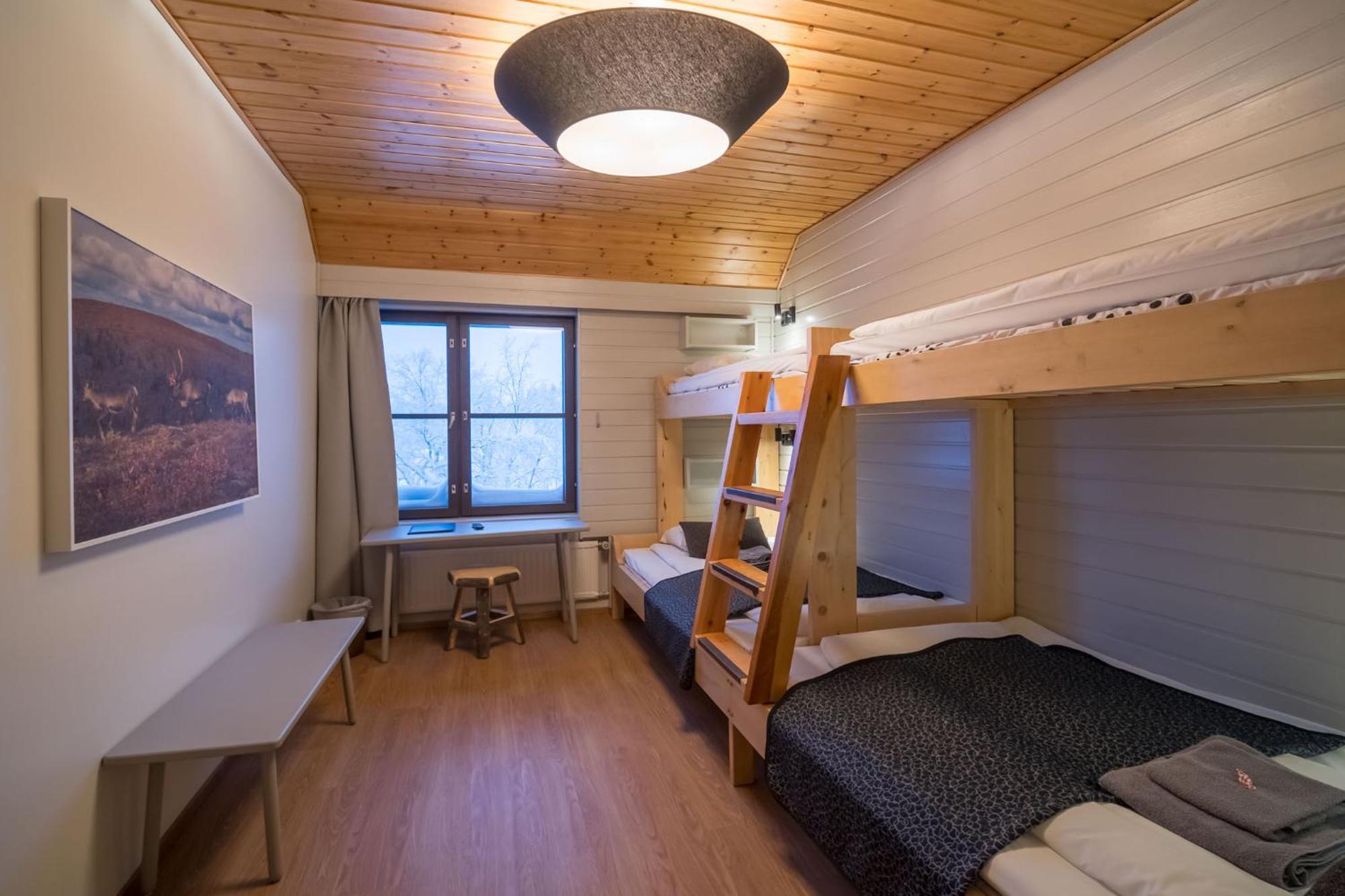 Fell Centre Kiilopaeae, Hotelli Niilanpaeae Сариселка Екстериор снимка