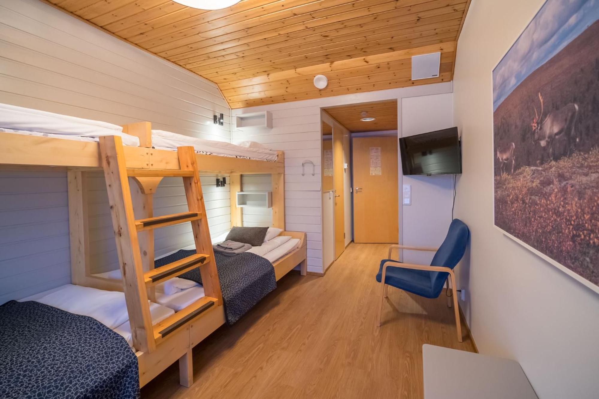 Fell Centre Kiilopaeae, Hotelli Niilanpaeae Сариселка Екстериор снимка