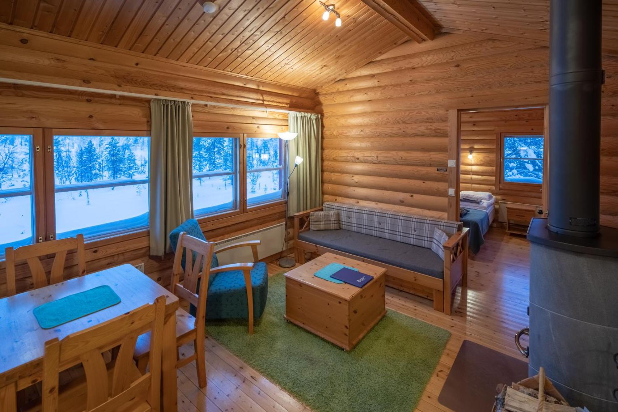 Fell Centre Kiilopaeae, Hotelli Niilanpaeae Сариселка Екстериор снимка