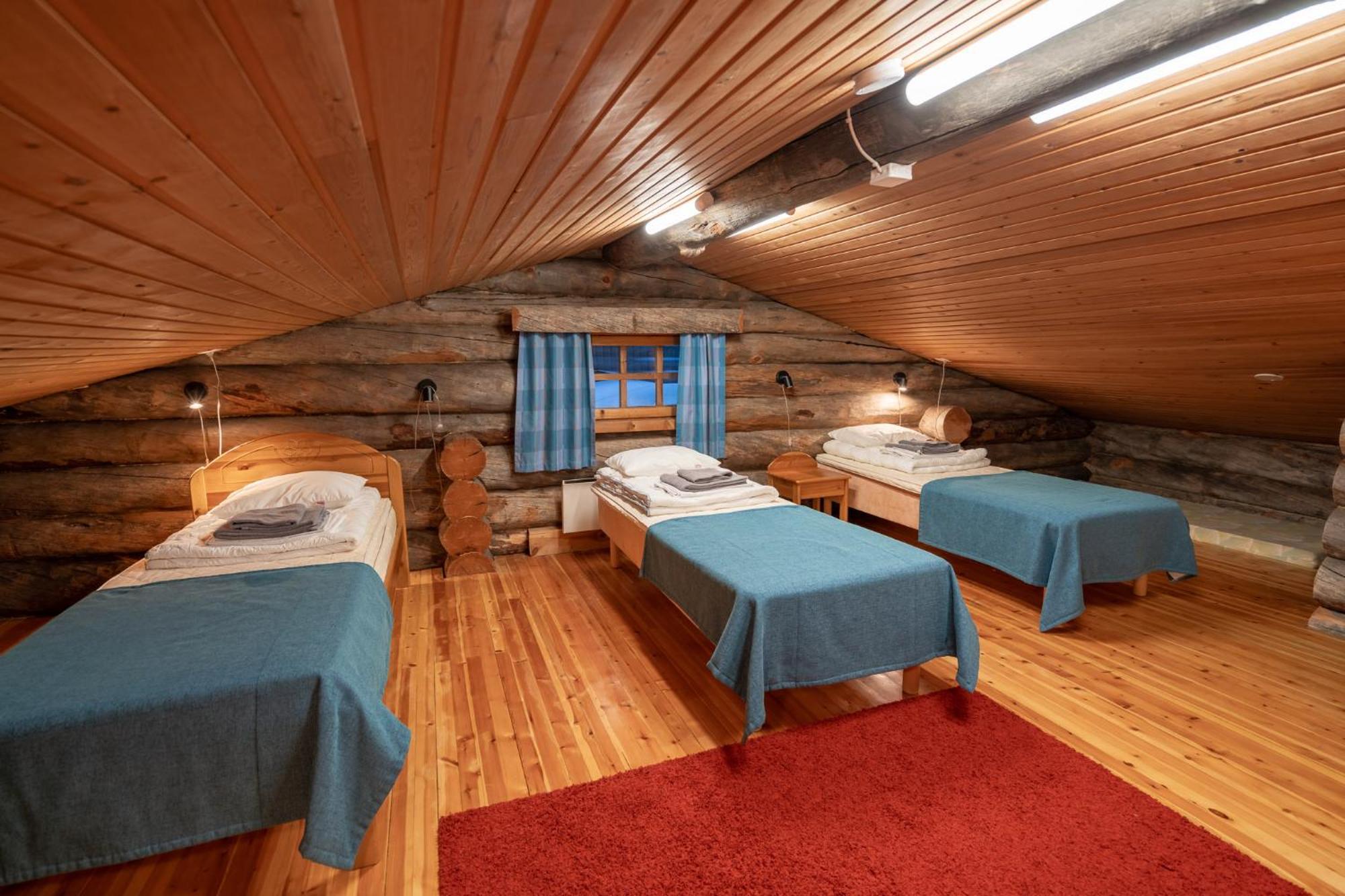 Fell Centre Kiilopaeae, Hotelli Niilanpaeae Сариселка Екстериор снимка