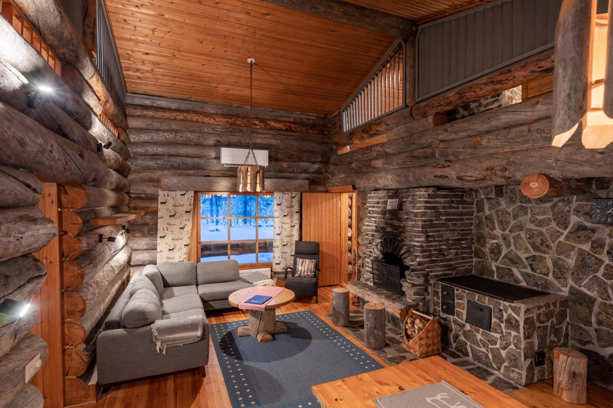 Fell Centre Kiilopaeae, Hotelli Niilanpaeae Сариселка Екстериор снимка