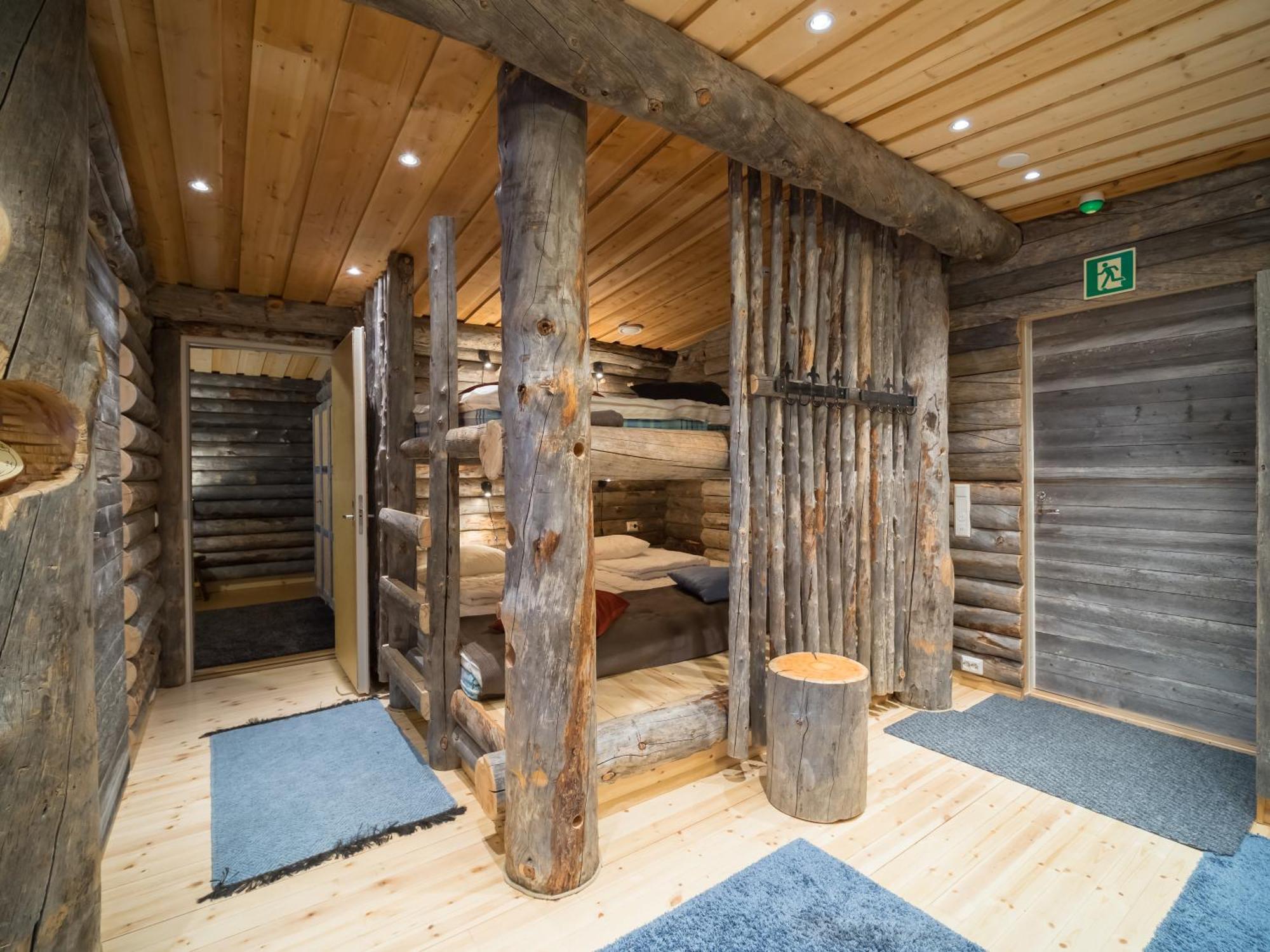 Fell Centre Kiilopaeae, Hotelli Niilanpaeae Сариселка Екстериор снимка