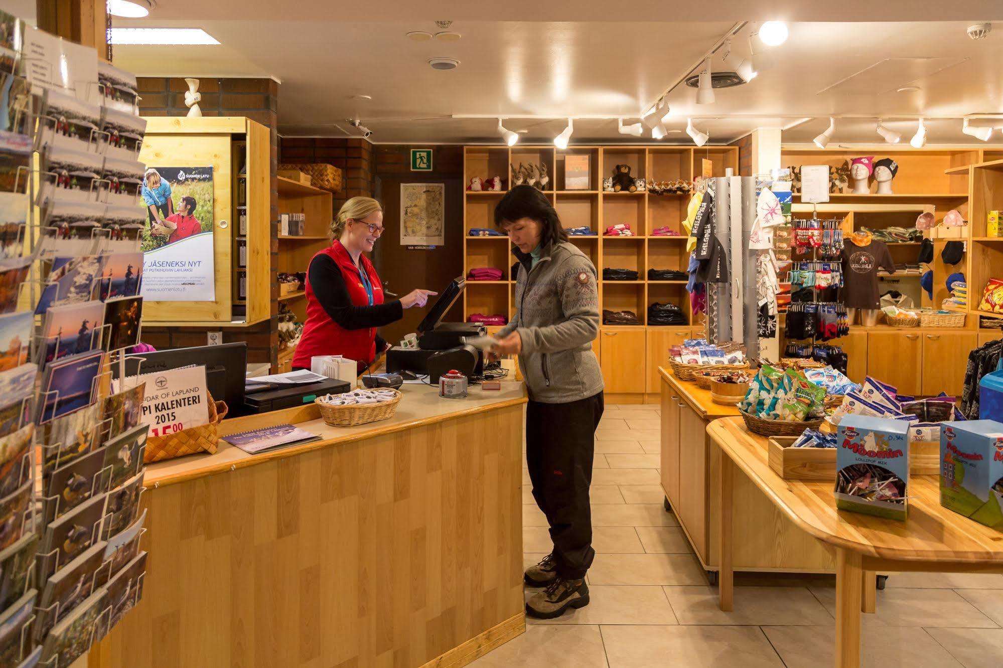Fell Centre Kiilopaeae, Hotelli Niilanpaeae Сариселка Екстериор снимка